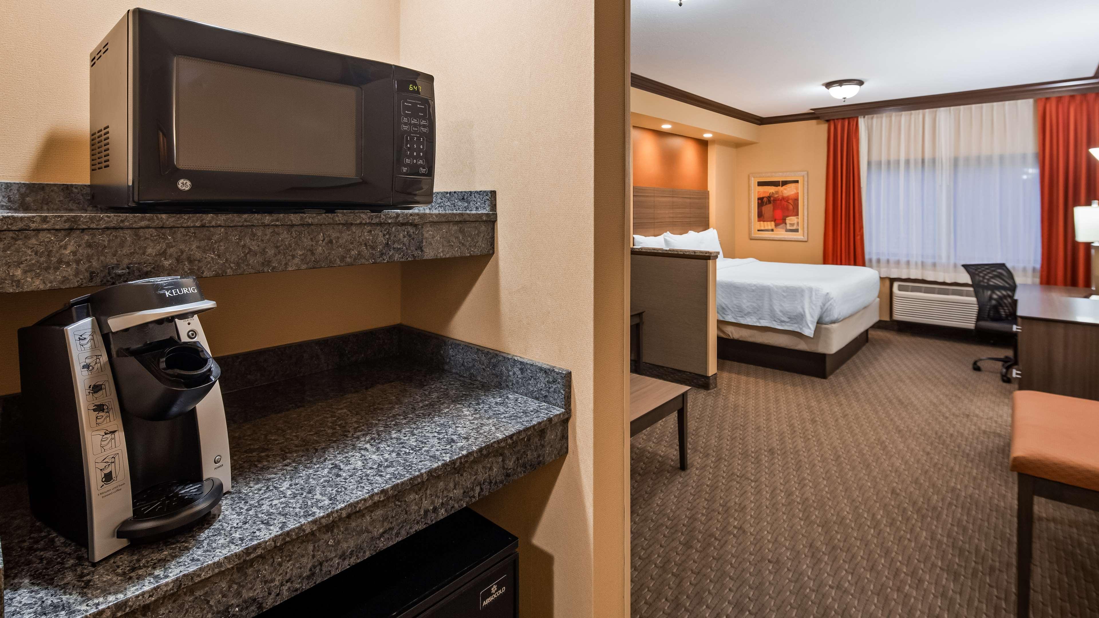 Best Western Plus North Canton Inn&Suites Extérieur photo